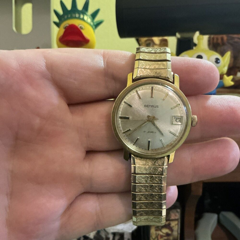 Benrus Wrist Watch 17 Jewels Model 11AC 2P8C Display Case Back Working